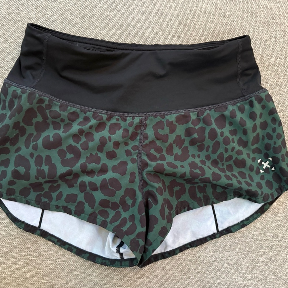 Stylish Women's Black and Green Patterned Athletic Shorts